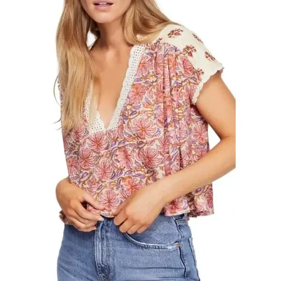 Free People Boho Cropped V Neck Top Leilani Floral Crochet Trim Blouse Medium - Picture 1 of 5